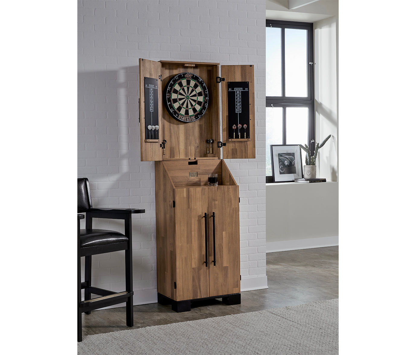 Knoxville Standup Dartboard Cabinet